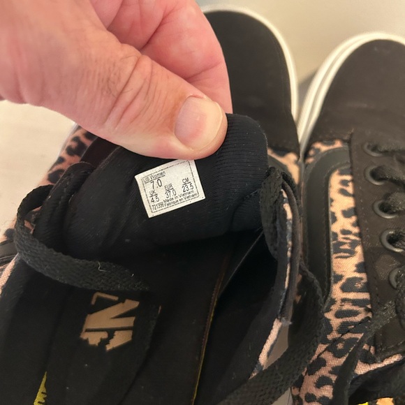 VANS woman’s sneakers in leopard print - Picture 7 of 7